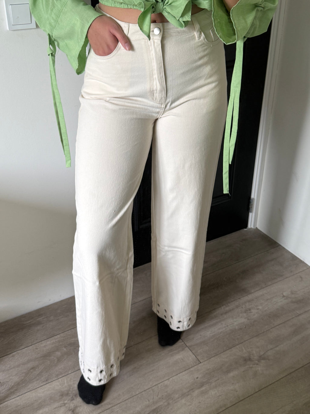 Amara Wide Leg Jeans