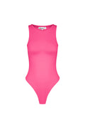 Roze mouwloze body met ronde hals en drukknoopsluiting, de ideale basic voor elke outfit