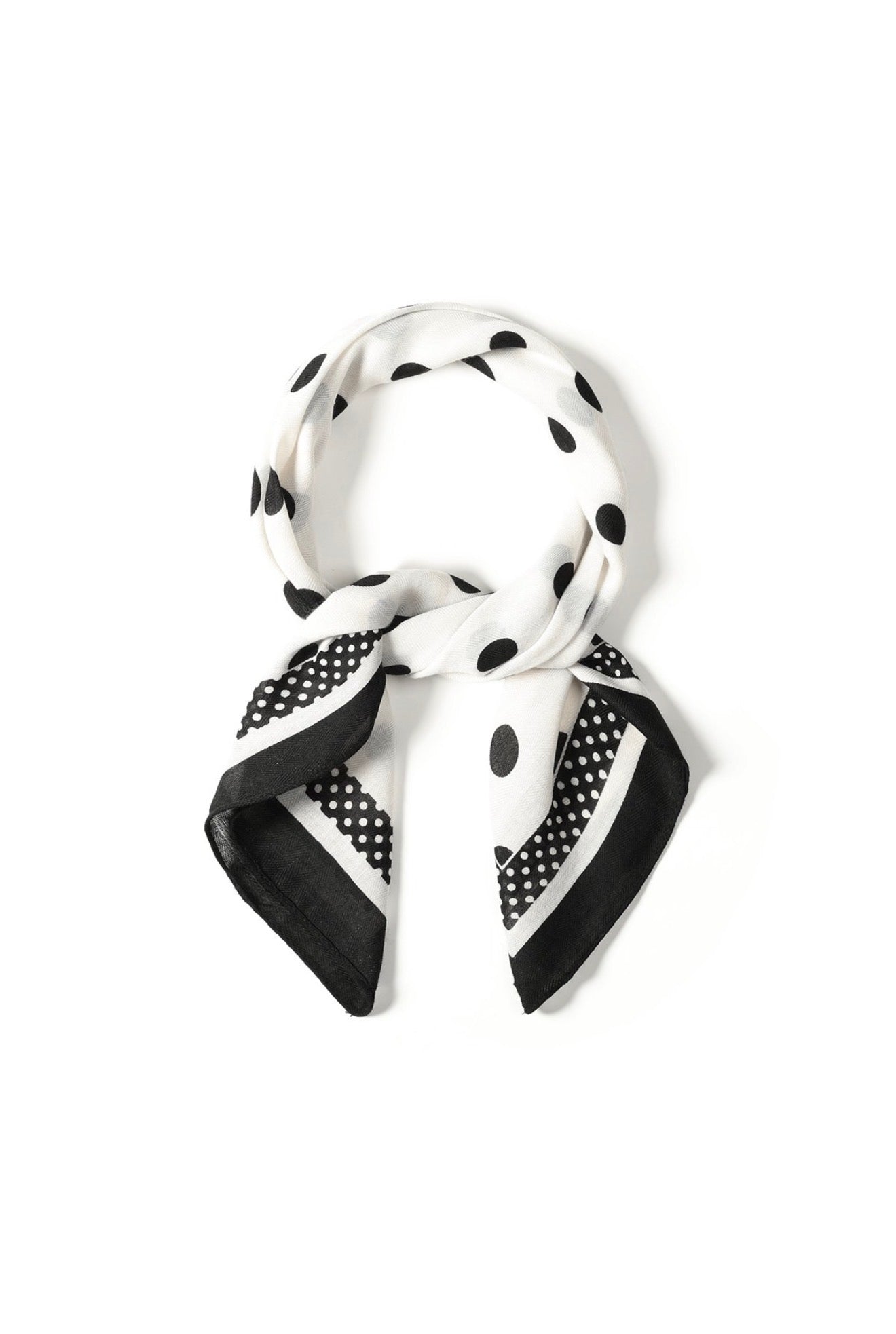 Zwart-witte polkadot sjaal voor dames met stippenprint